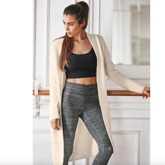 NWT Athleta Sunday Sweater Merino Wool Cashmere Blend in Dove Longline - Size S - Picture 1 of 9